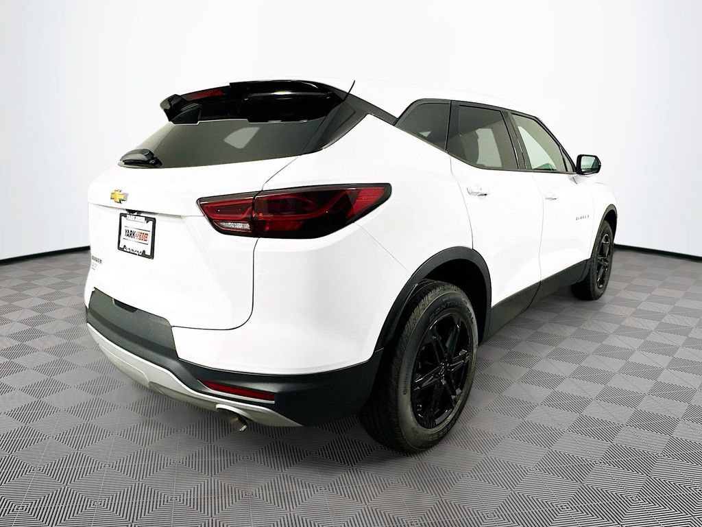 Used 2023 Chevrolet Blazer LT FWD image 10