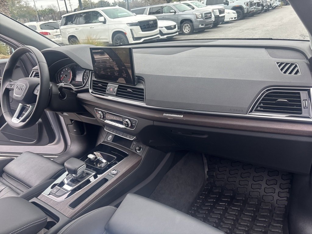 Used 2024 Audi Q5 2.0T Premium image 30