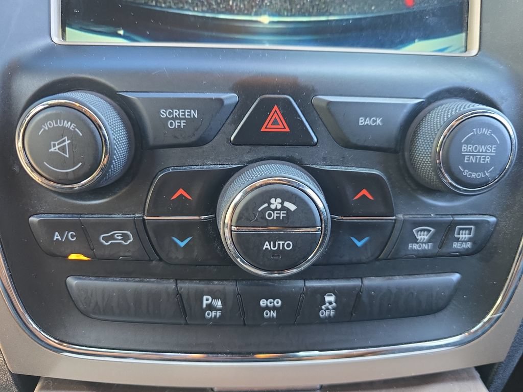 Used 2015 Jeep Grand Cherokee Limited w/ Luxury Group II AWD/4WD image 28