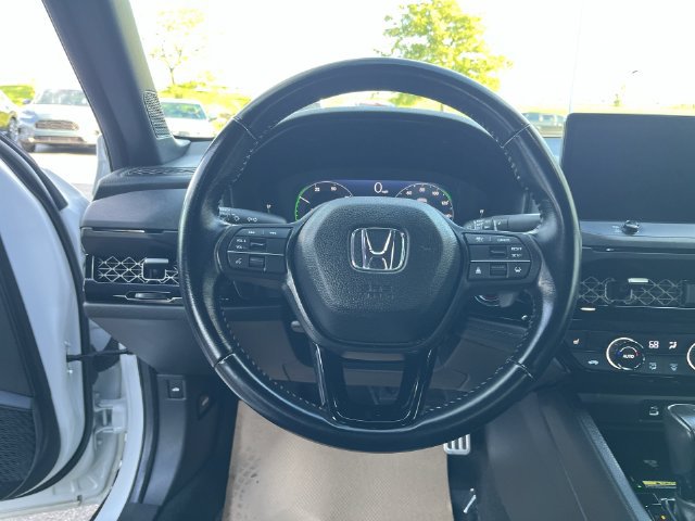 Used 2025 Honda Accord Sport image 14