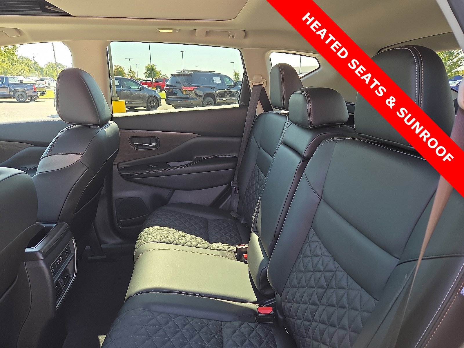 Used 2024 Nissan Murano Platinum w/ Cargo Package image 10