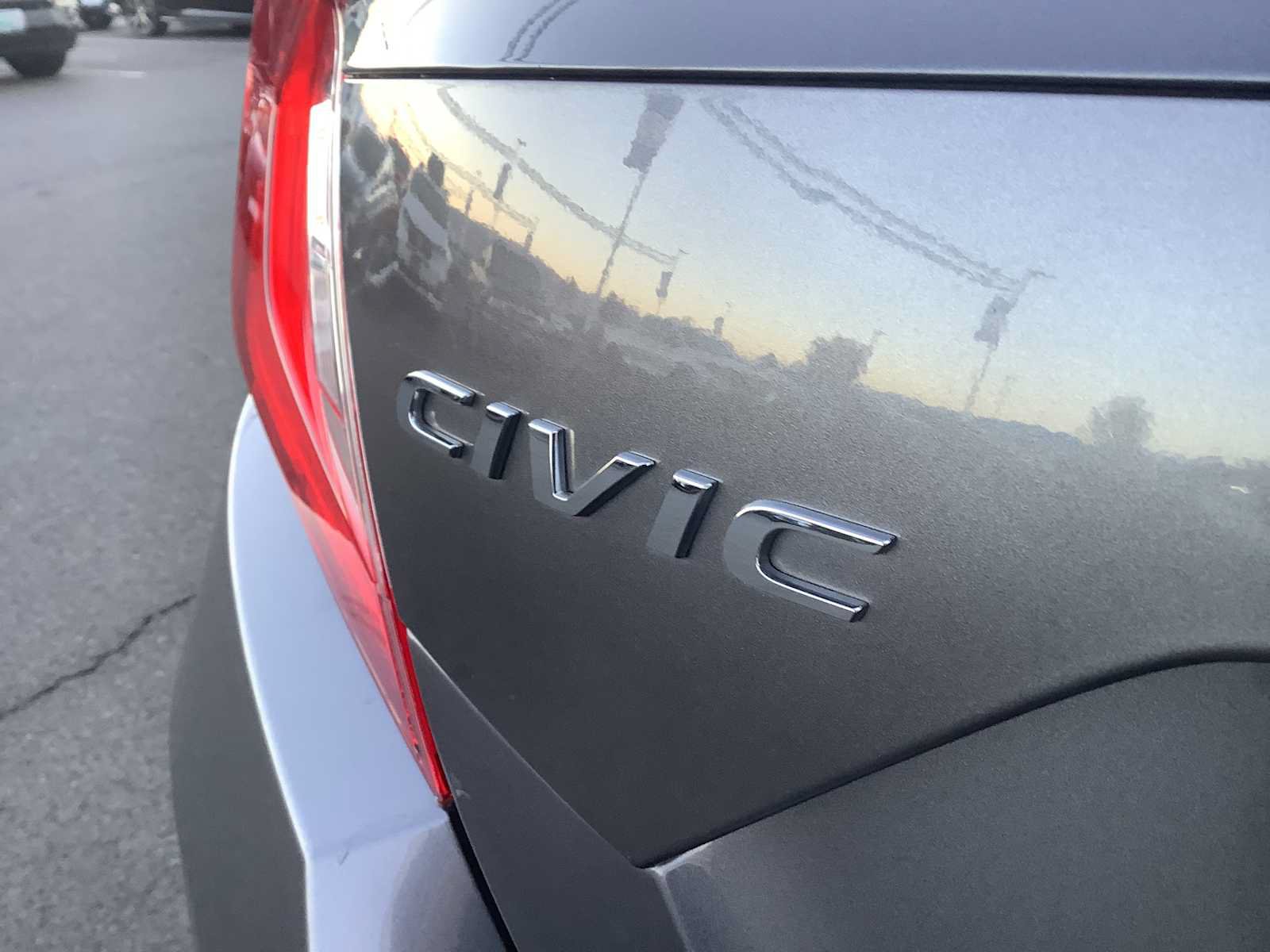 Used 2021 Honda Civic Sport image 6