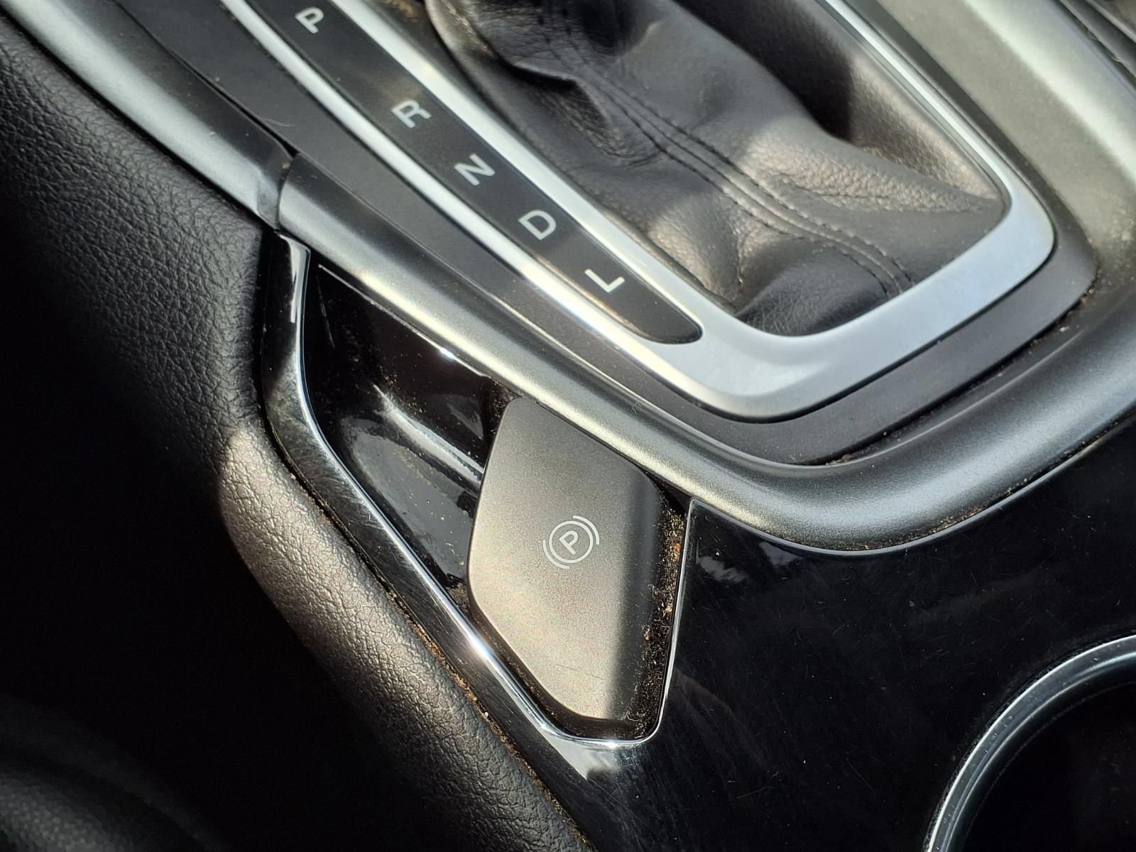 Used 2014 Ford Fusion Titanium FWD image 25
