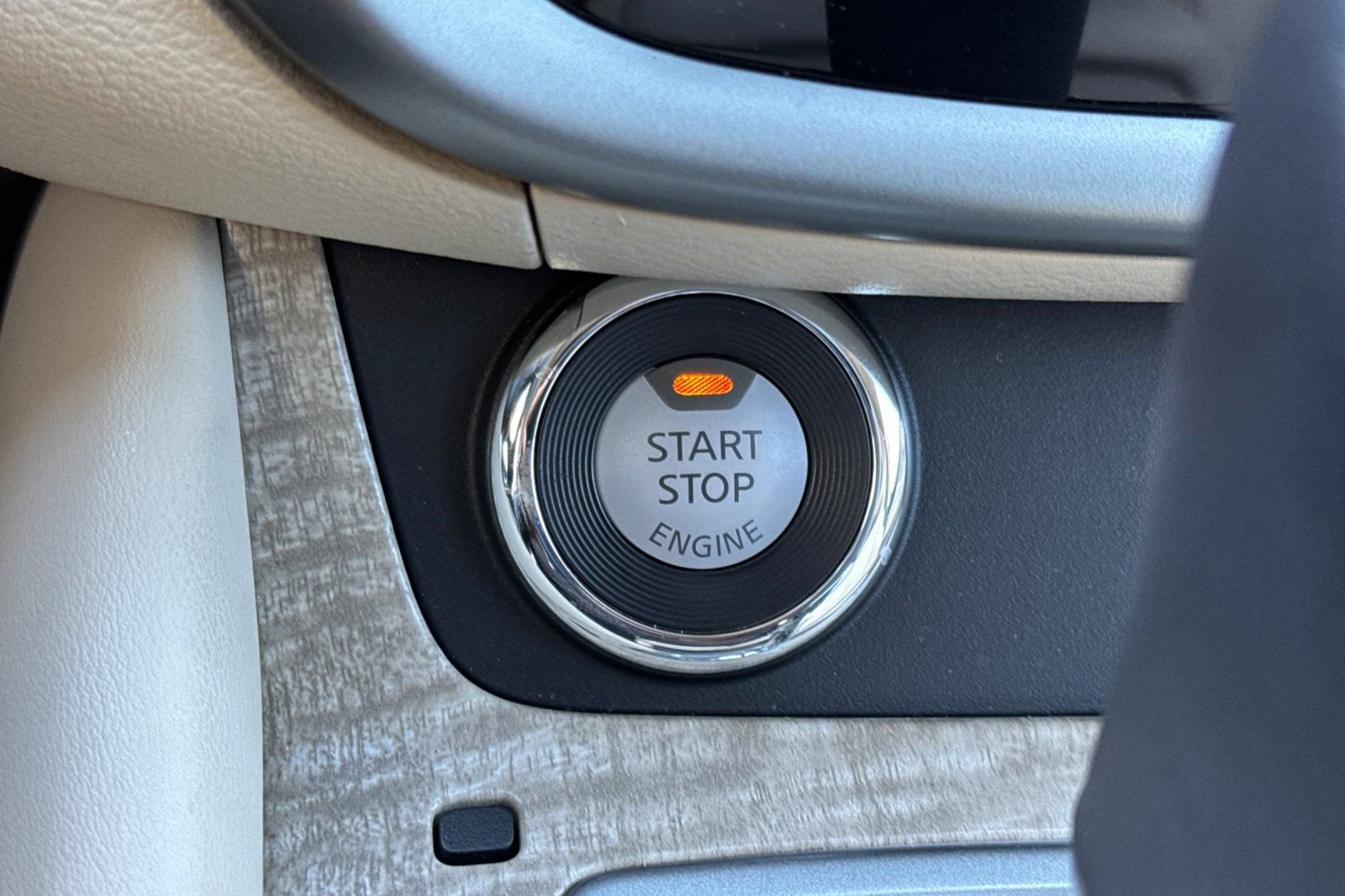 Used 2024 Nissan Murano SL image 23