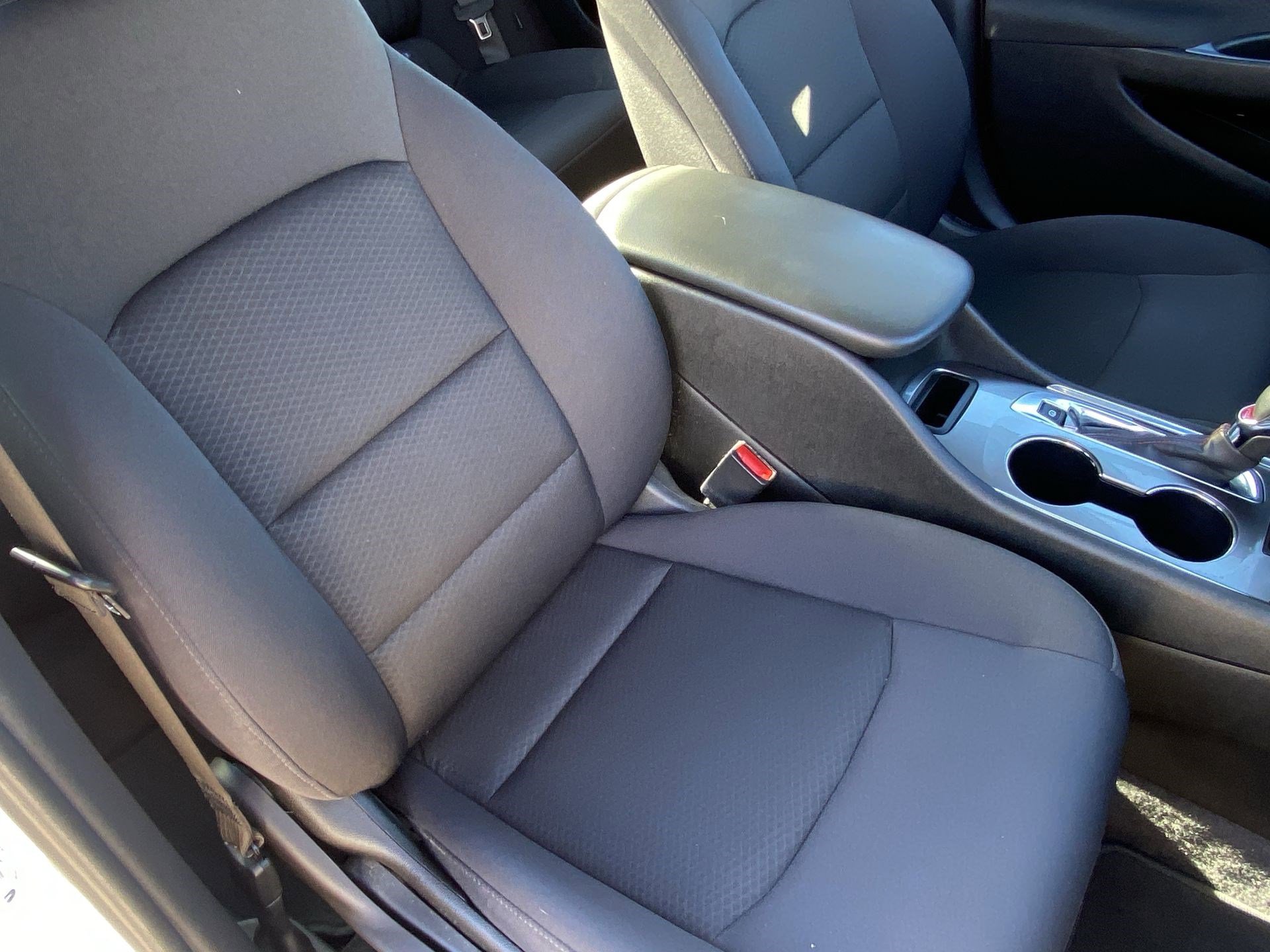 Used 2022 Chevrolet Malibu RS image 29