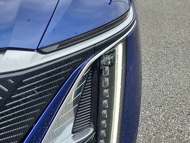 Used 2023 Cadillac Lyriq AWD image 9
