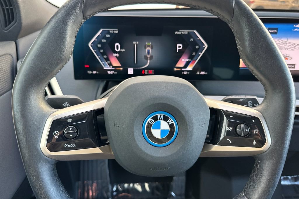 Used 2023 BMW iX xDrive50 image 26