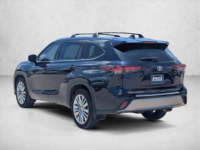 Certified 2026 Toyota Highlander Platinum AWD/4WD image 7