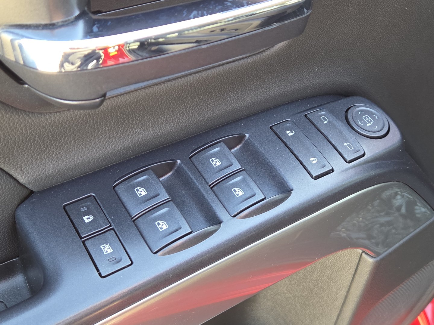 Used 2018 Chevrolet Silverado 1500 LT w/ All Star Edition AWD/4WD image 26