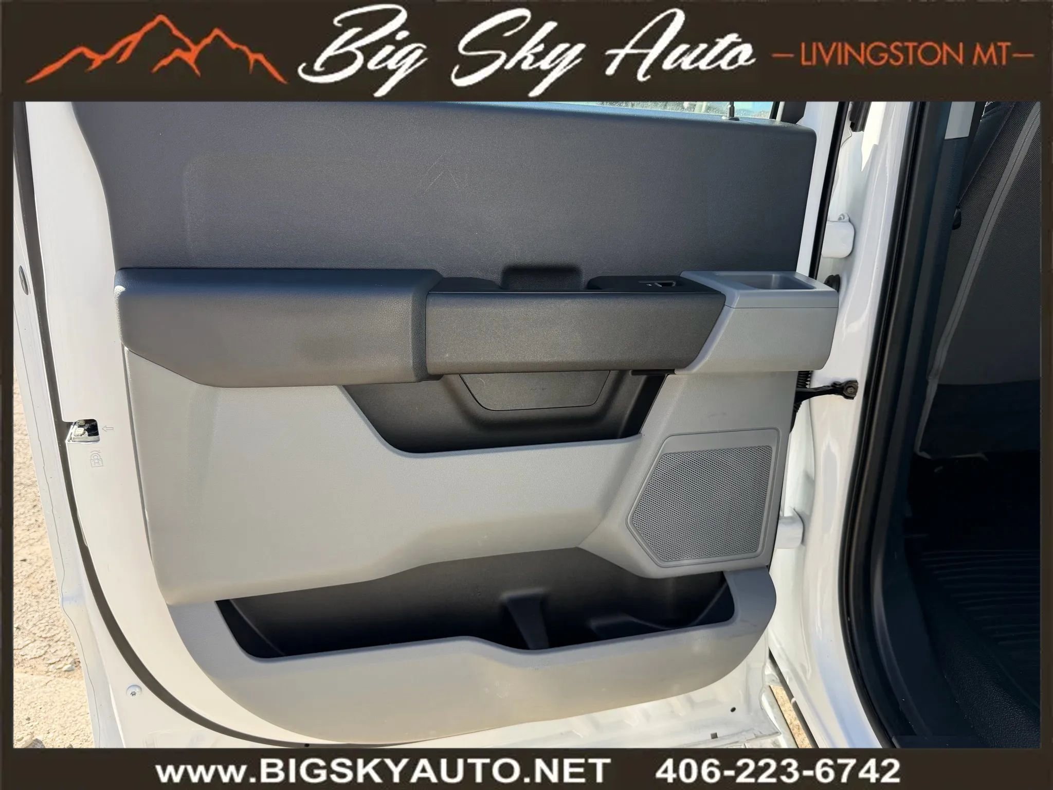 Used 2024 Ford F250 XL w/ XL Chrome Package image 16