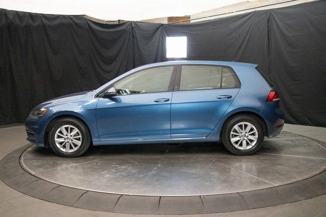 Used 2018 Volkswagen Golf S image 9
