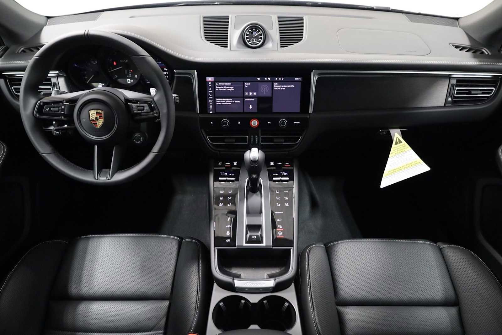 Certified 2025 Porsche Macan GTS image 26