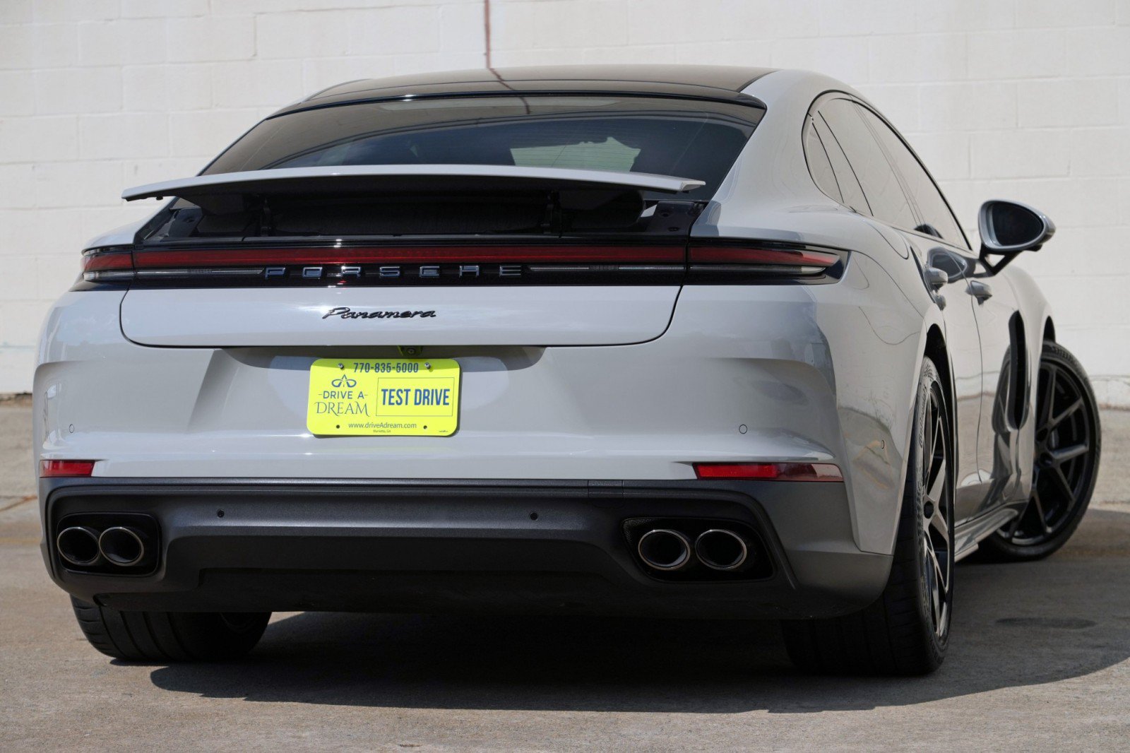 Used 2025 Porsche Panamera image 5