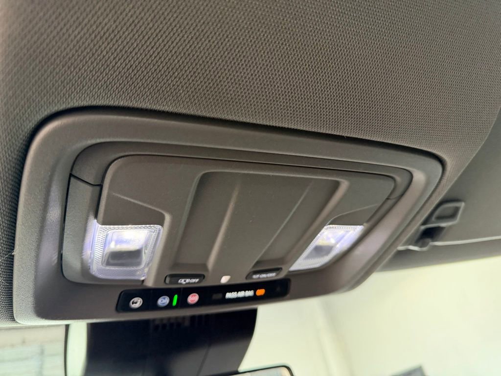 Used 2024 Chevrolet Silverado 1500 LT image 18