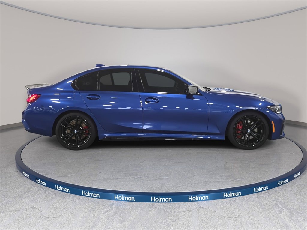 Used 2022 BMW 330i Sedan w/ M Sport Package image 4