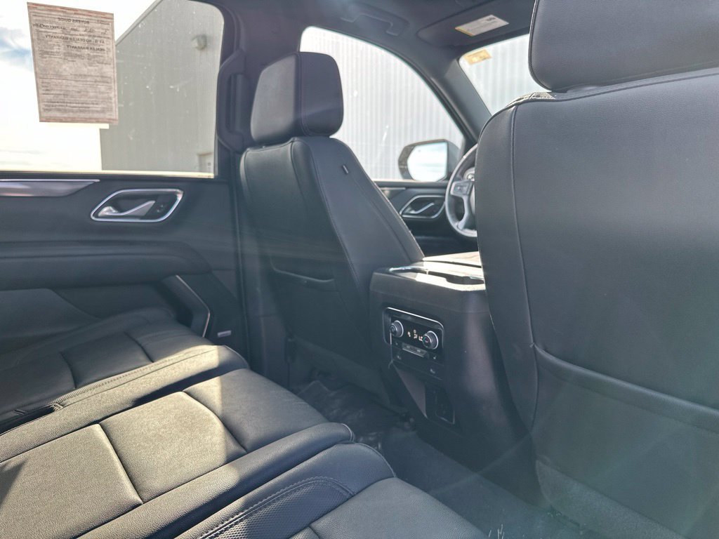 Used 2022 Chevrolet Suburban RST w/ Sport Performance Package AWD/4WD image 31