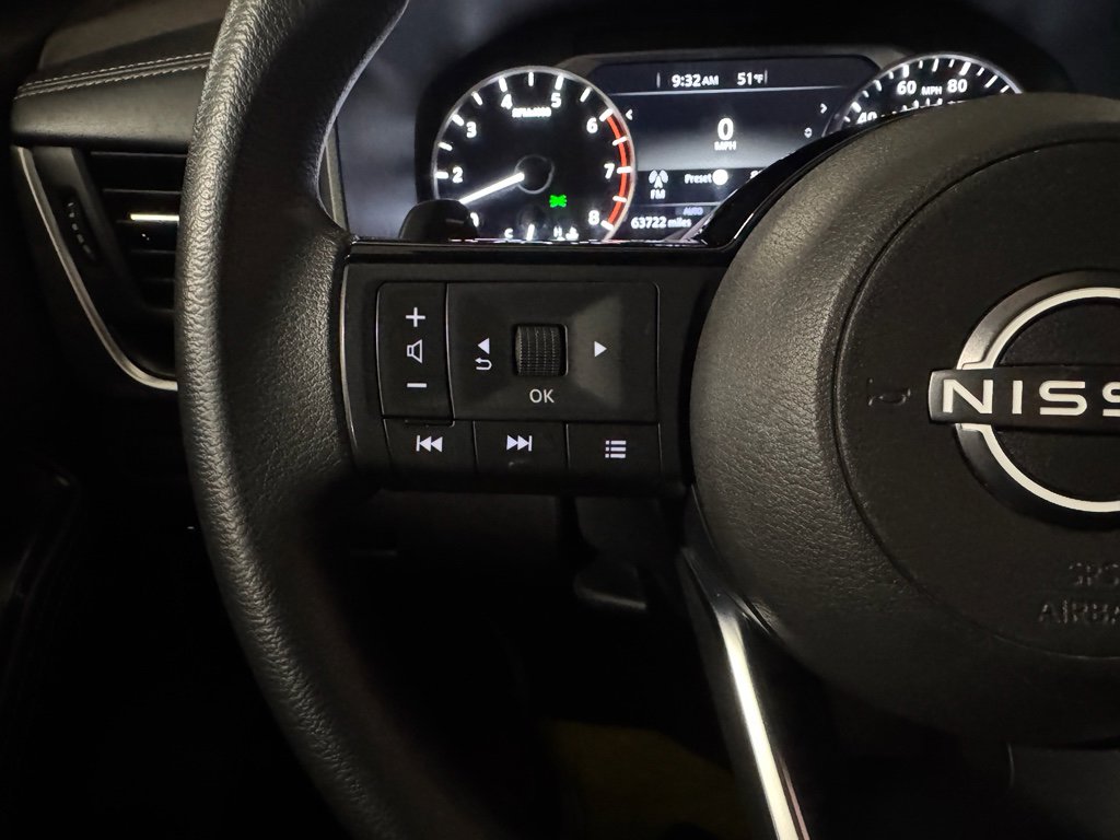 Used 2023 Nissan Rogue SV image 23