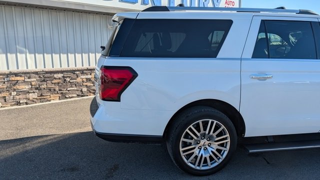 Used 2024 Ford Expedition Max Limited image 14