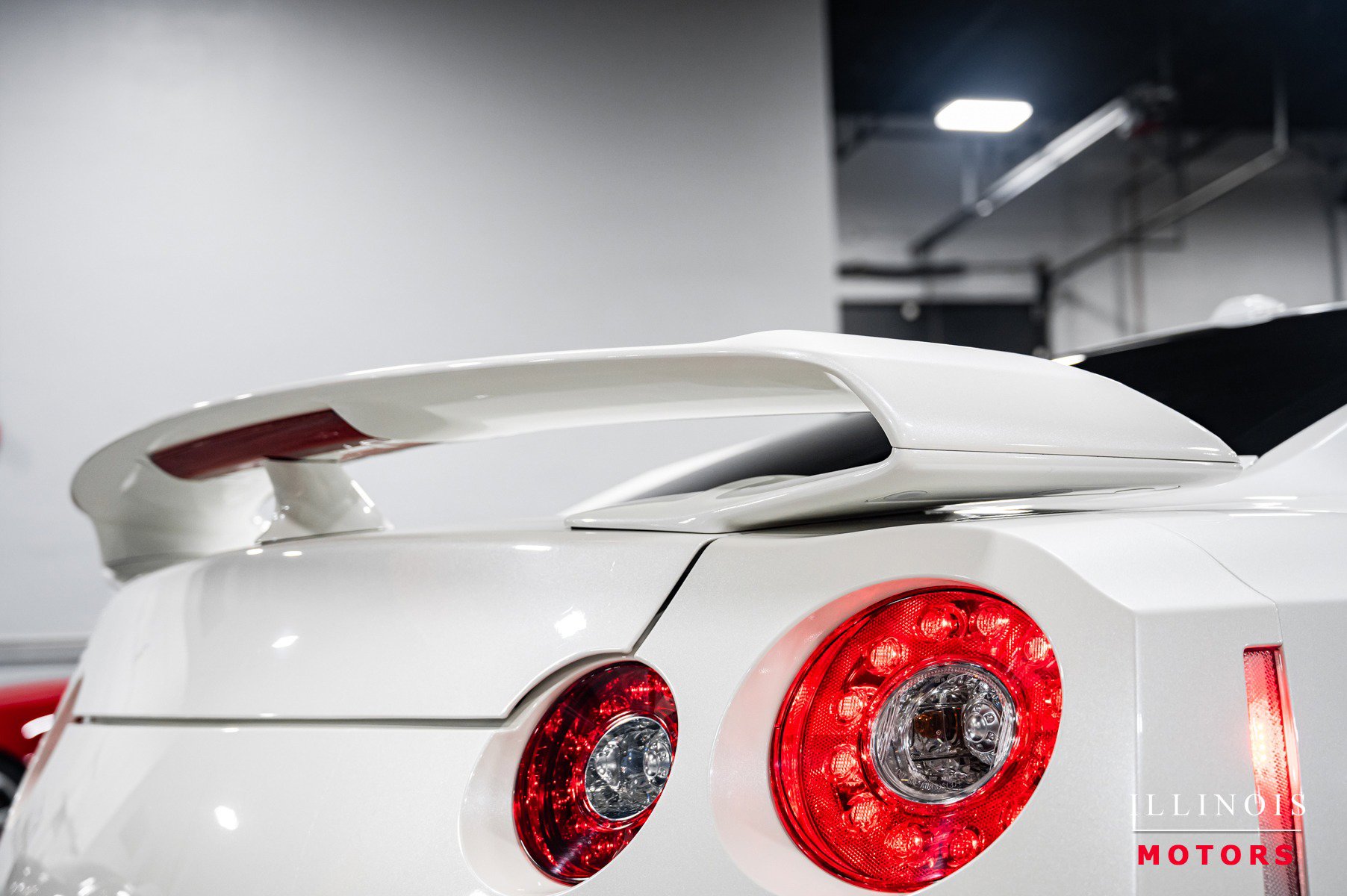 Used 2014 Nissan GT-R Premium image 12