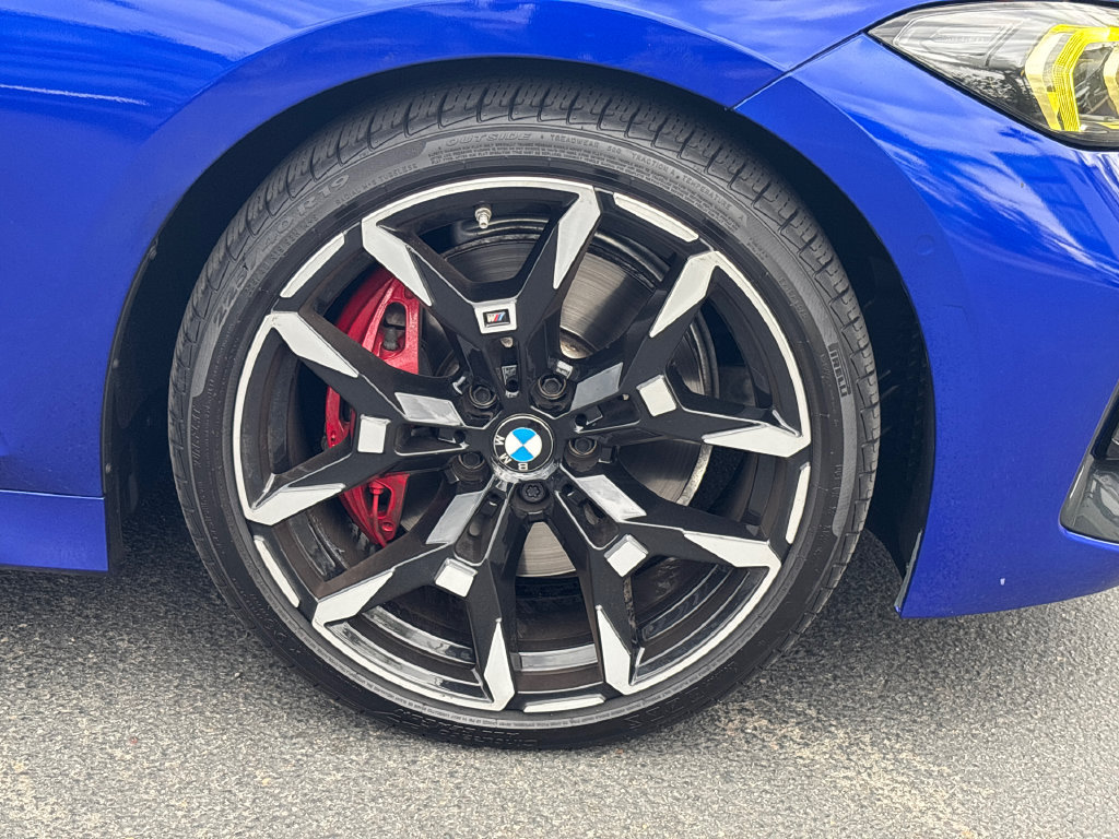 Used 2025 BMW M340i w/ Premium Package RWD image 7