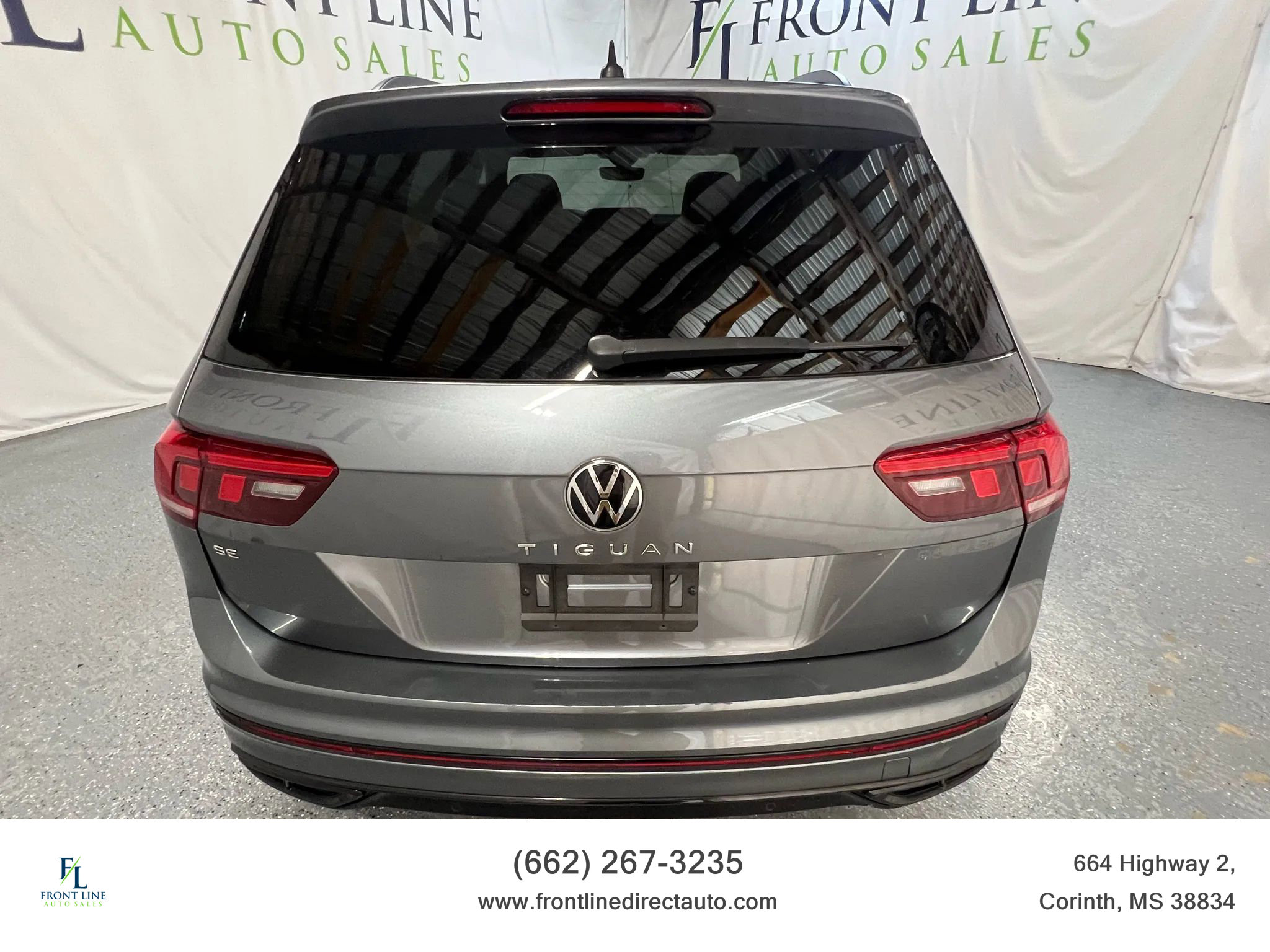 Used 2022 Volkswagen Tiguan SE R-Line image 6