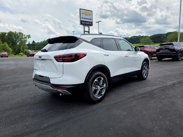 Used 2023 Chevrolet Blazer LT w/ Convenience Package AWD/4WD image 4