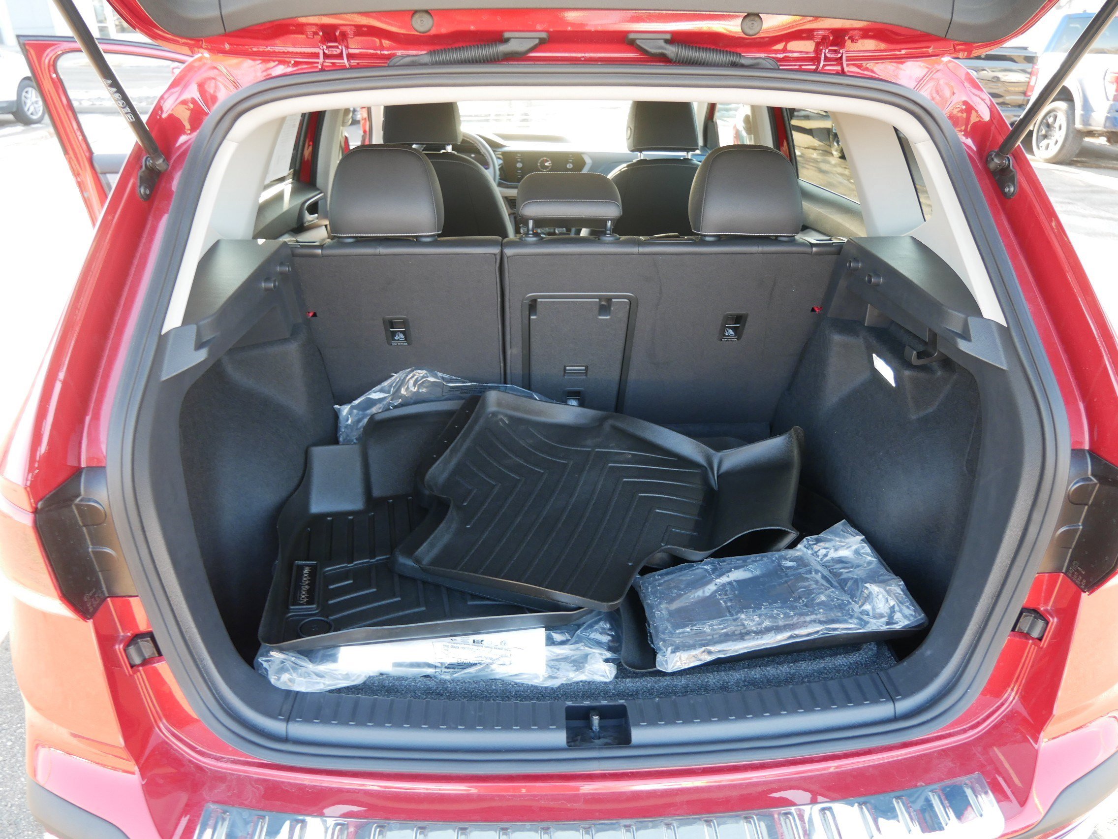 Used 2024 Volkswagen Taos SE image 18