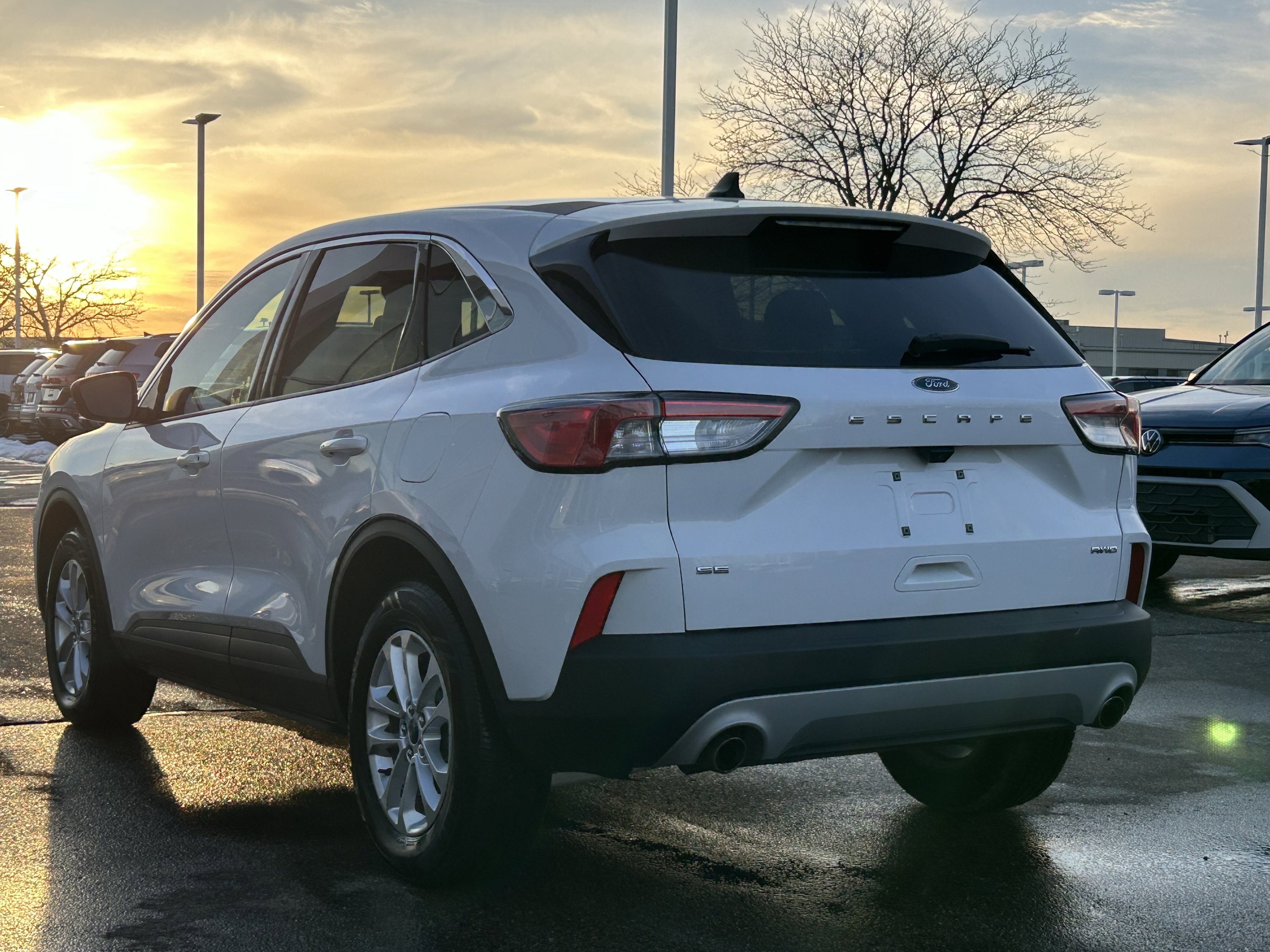 Used 2022 Ford Escape SE w/ Convenience Package image 5