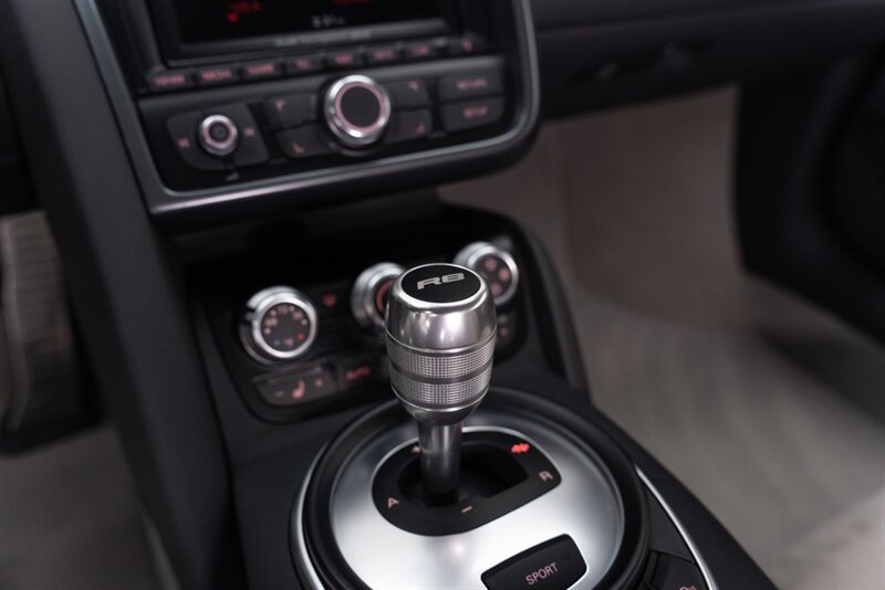 Used 2011 Audi R8 V8 AWD/4WD image 84