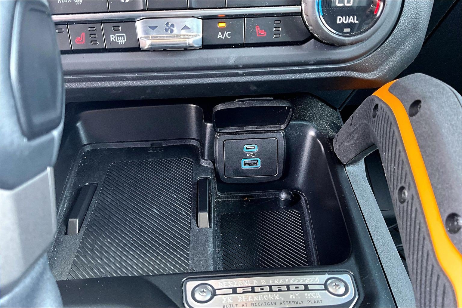 Used 2025 Ford Bronco Badlands AWD/4WD image 16