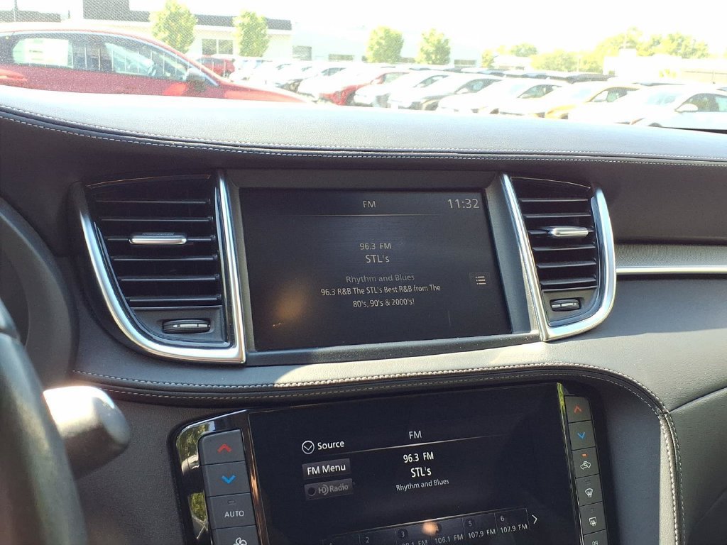 Used 2021 INFINITI QX50 Luxe AWD/4WD image 9