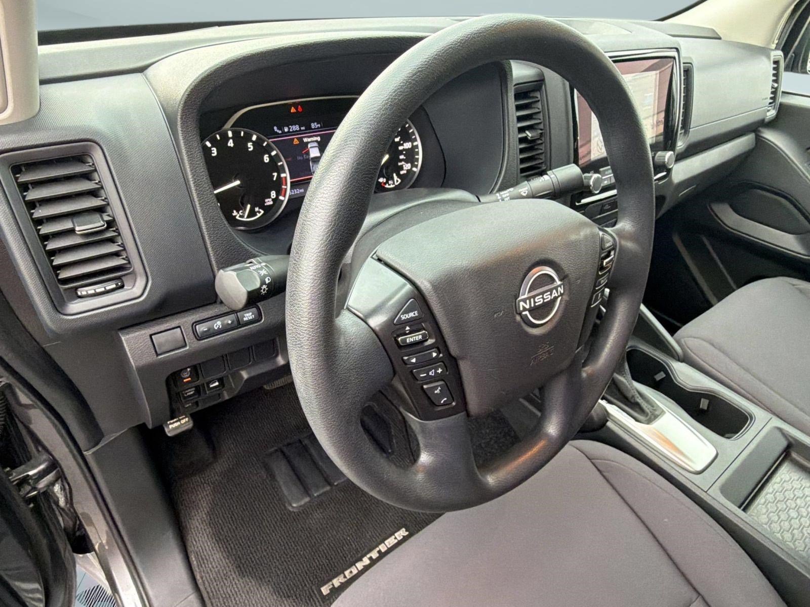 Used 2023 Nissan Frontier S w/ Technology Package AWD/4WD image 4
