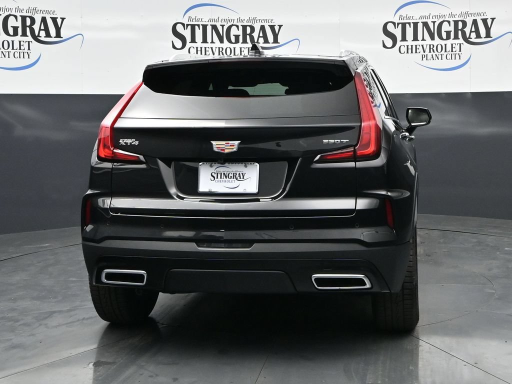 Used 2024 Cadillac XT4 Premium Luxury FWD image 6