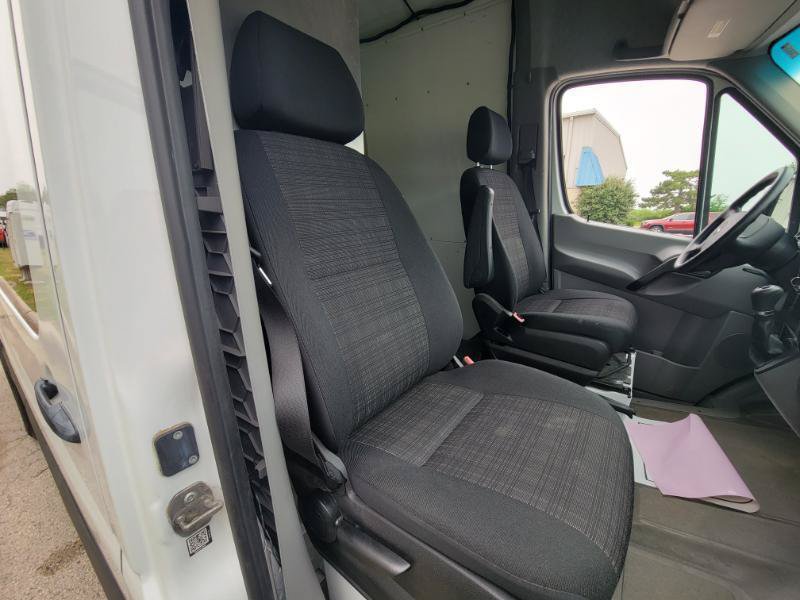 Used 2017 Freightliner Sprinter 3500 RWD image 28