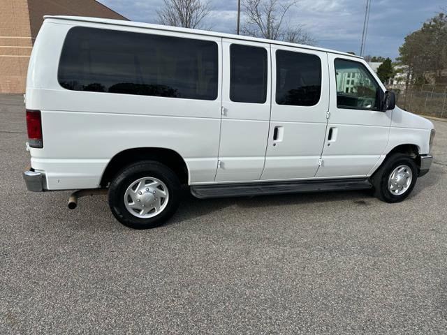 Used 2011 Ford E-350 and Econoline 350 XLT image 37