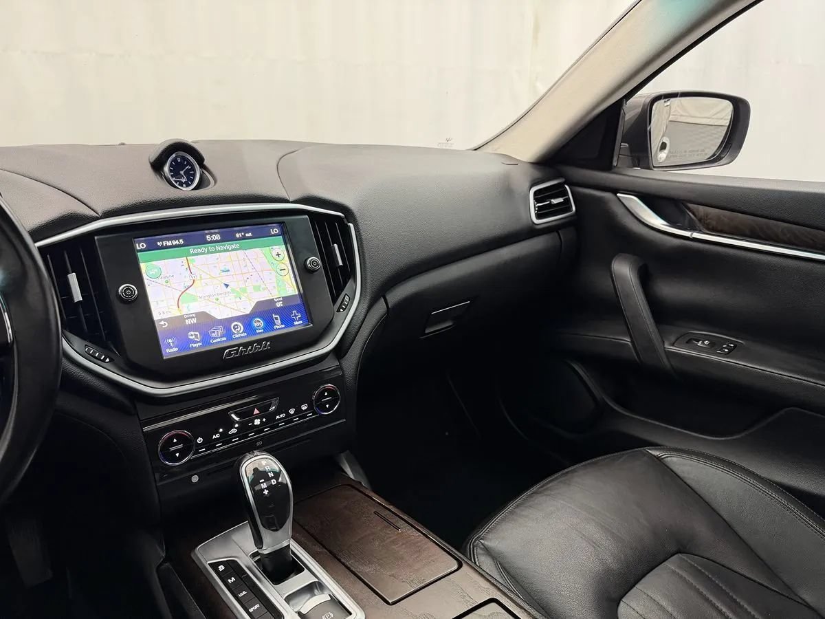 Used 2015 Maserati Ghibli S Q4 AWD/4WD image 16