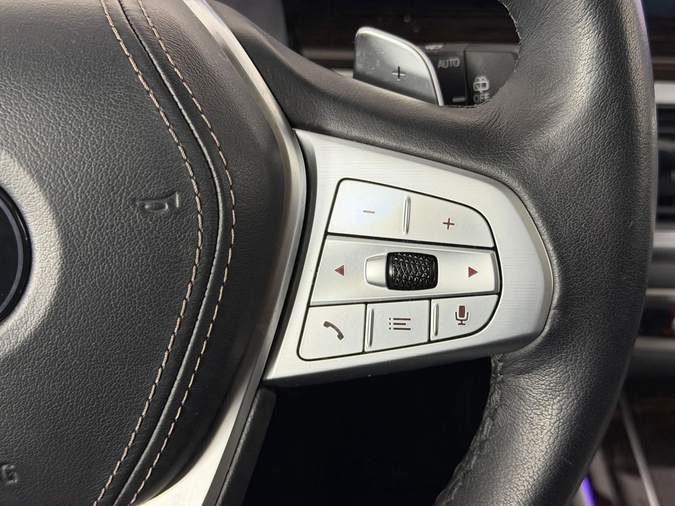 Used 2024 BMW X7 xDrive40i w/ Premium Package image 27