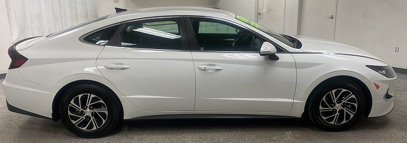 Used 2022 Hyundai Sonata Blue image 4