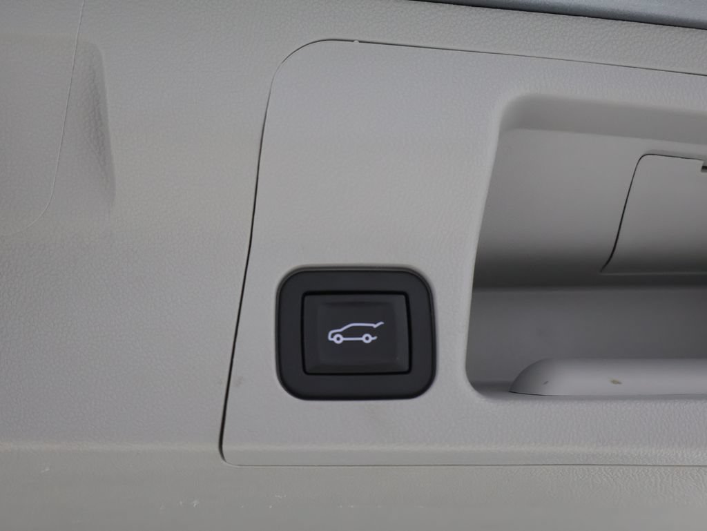 Used 2020 GMC Acadia SLT w/ Premium Package AWD/4WD image 23