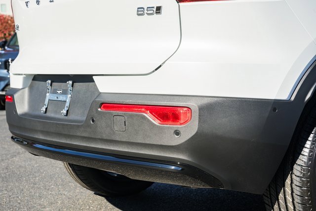 New 2026 Volvo XC40 B5 Plus w/ Protection Package Premier image 8