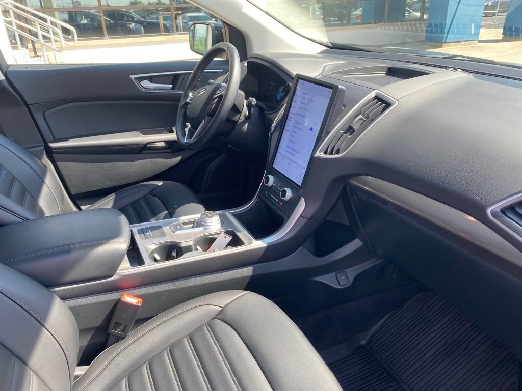 Used 2024 Ford Edge SEL w/ Convenience Package AWD/4WD image 8