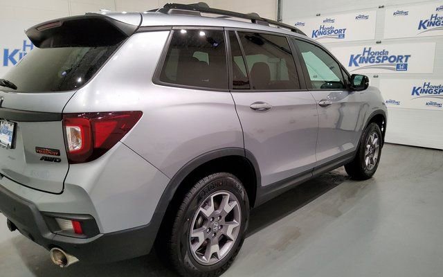 Used 2023 Honda Passport TrailSport image 3