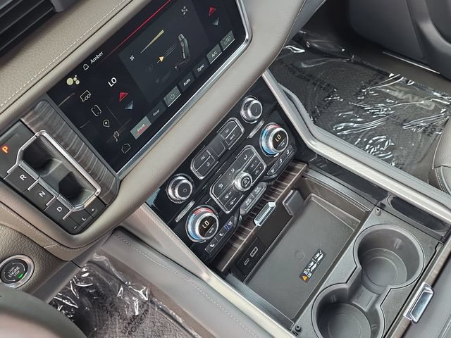 Used 2024 GMC Yukon Denali AWD/4WD image 27