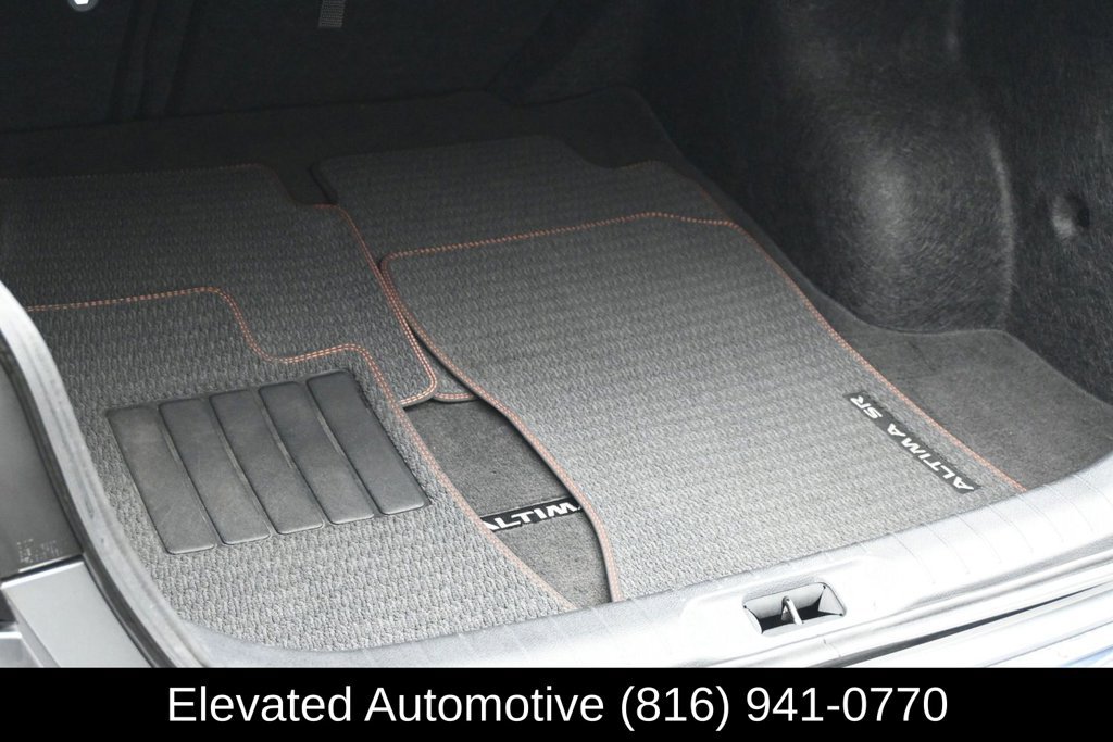 Used 2023 Nissan Altima 2.5 SR FWD image 19