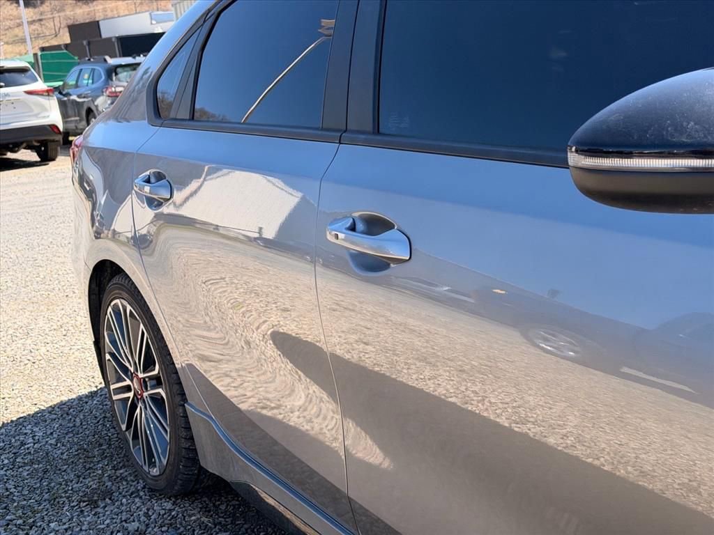 Used 2023 Kia Forte GT w/ GT2 Package image 14