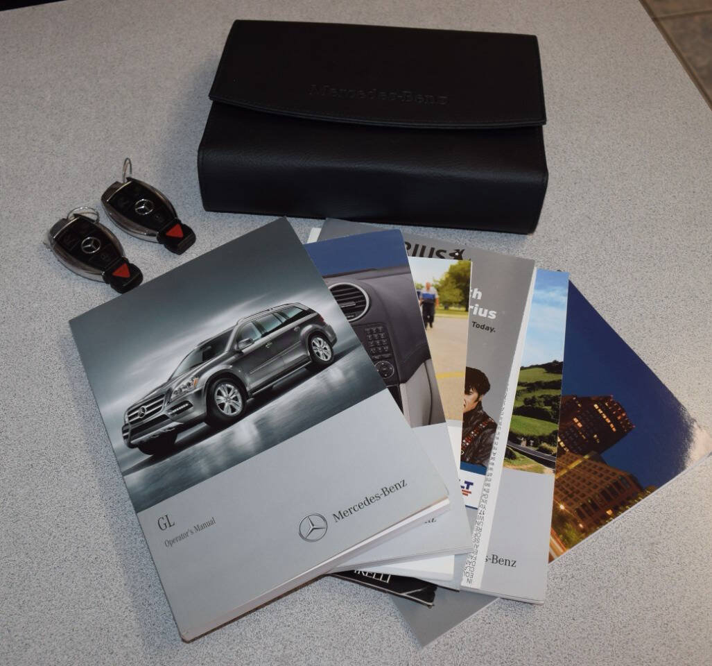 Used 2011 Mercedes-Benz GL 550 4MATIC image 72