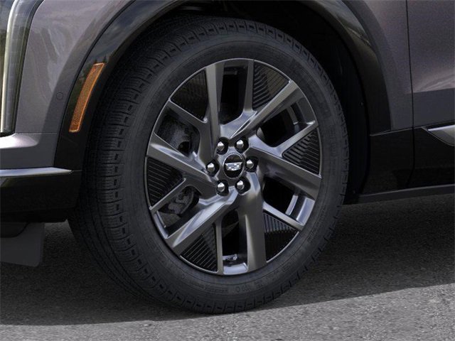 New 2026 Cadillac Optiq Luxury 1 image 9