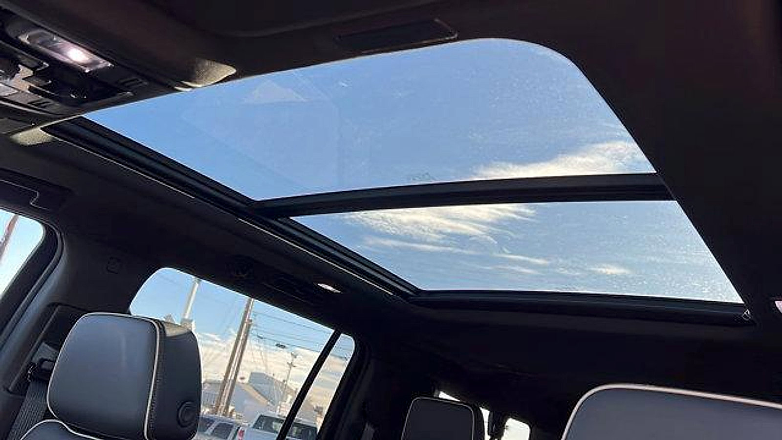 New 2026 Chevrolet Suburban Premier image 32