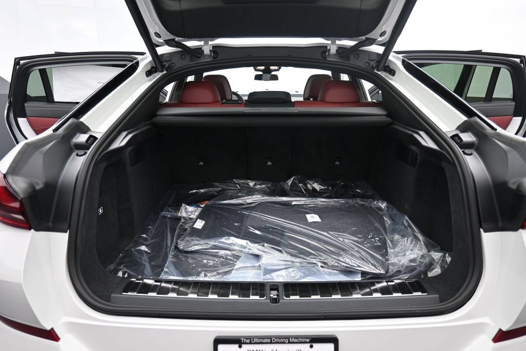 New 2027 BMW X6 xDrive40i AWD/4WD image 16