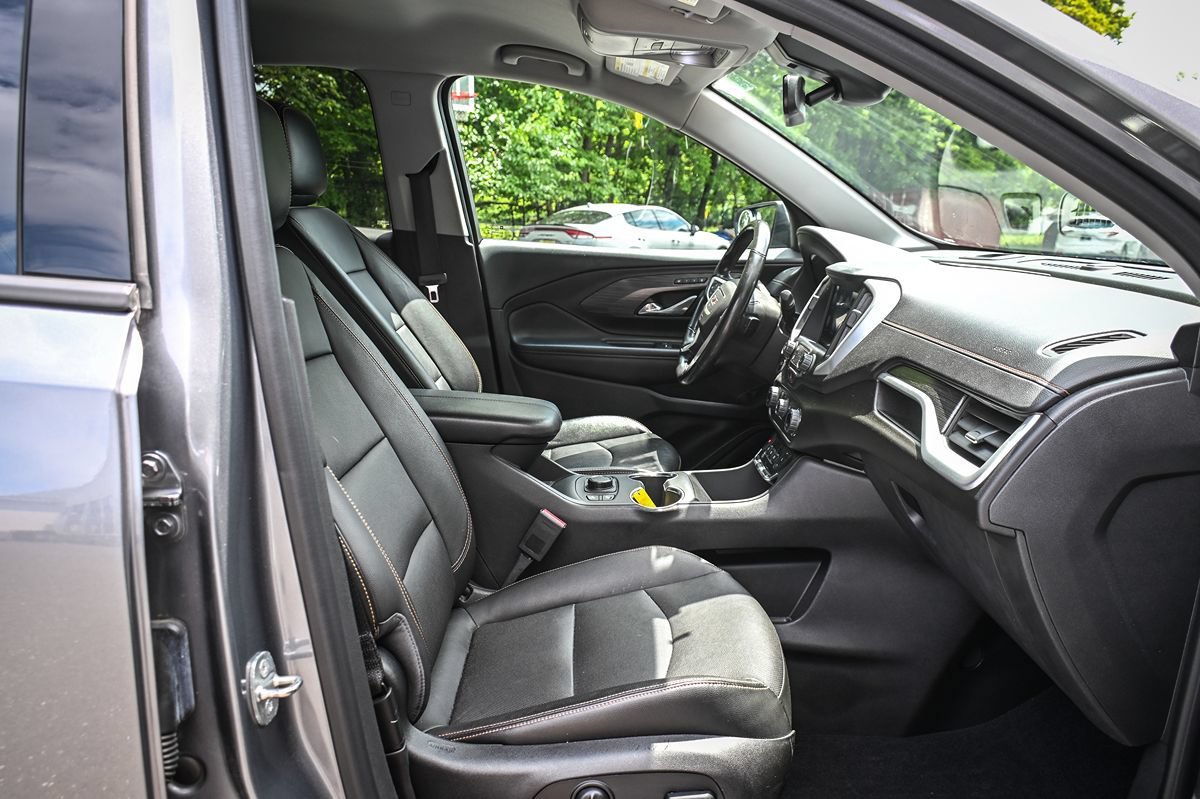 Used 2020 GMC Terrain SLT w/ Preferred Package AWD/4WD image 18